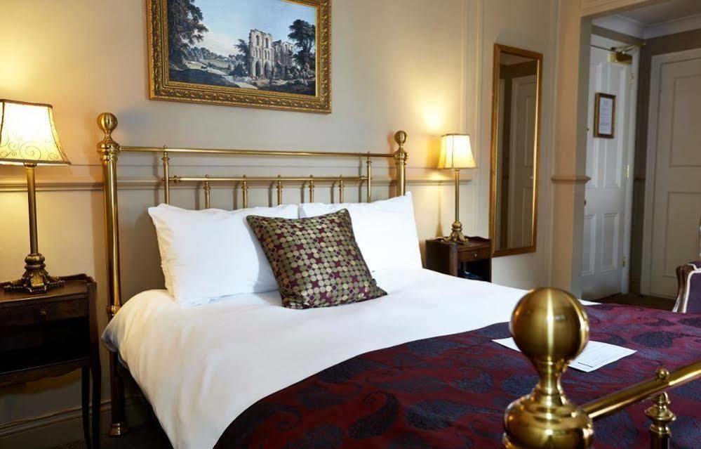 King'S Head Hotel By Greene King Inns Wimborne Minster Dış mekan fotoğraf